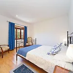 Casa De *