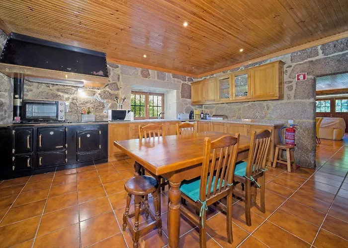 Casa De Semesterbostad Ajude