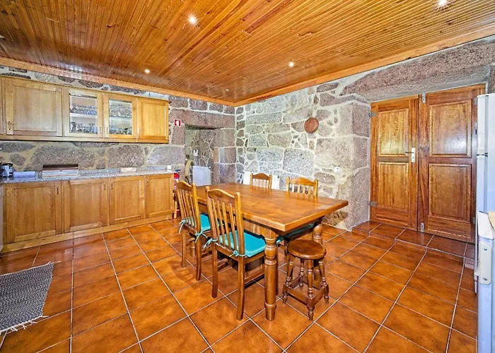 Casa De Semesterbostad Ajude